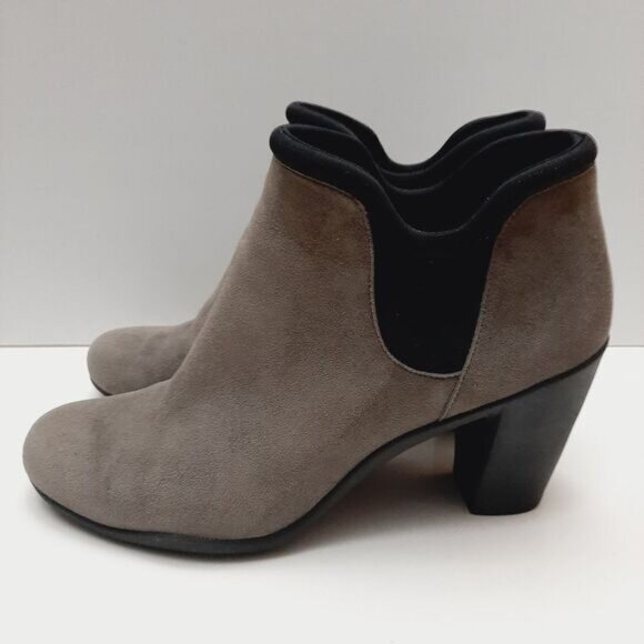 CLARKS Slip-on Ankle Boots Rubber Soles High Heel Grey & Black Sz 8 - Picture 7 of 13